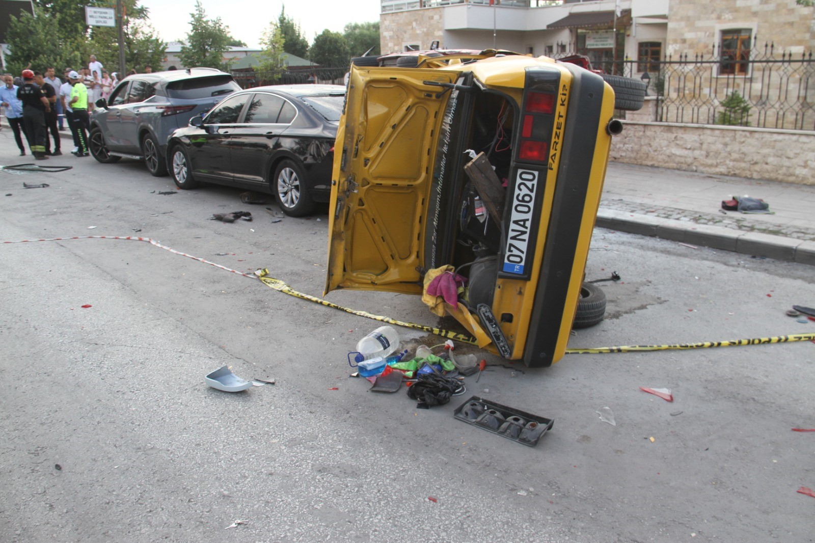 Ehliyetsiz Surucu Dehset Sacti 3 Yarali (2)