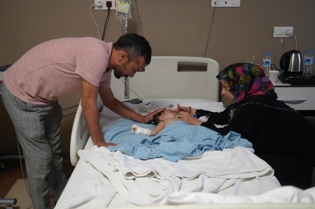 Hastanede Skandal Bebegin Parmagi Kesildi (1)