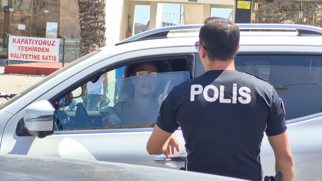 Ibrahim Tatlisesin Kizi Trafikte Olay Cikardi Serbest Kaldi (3)