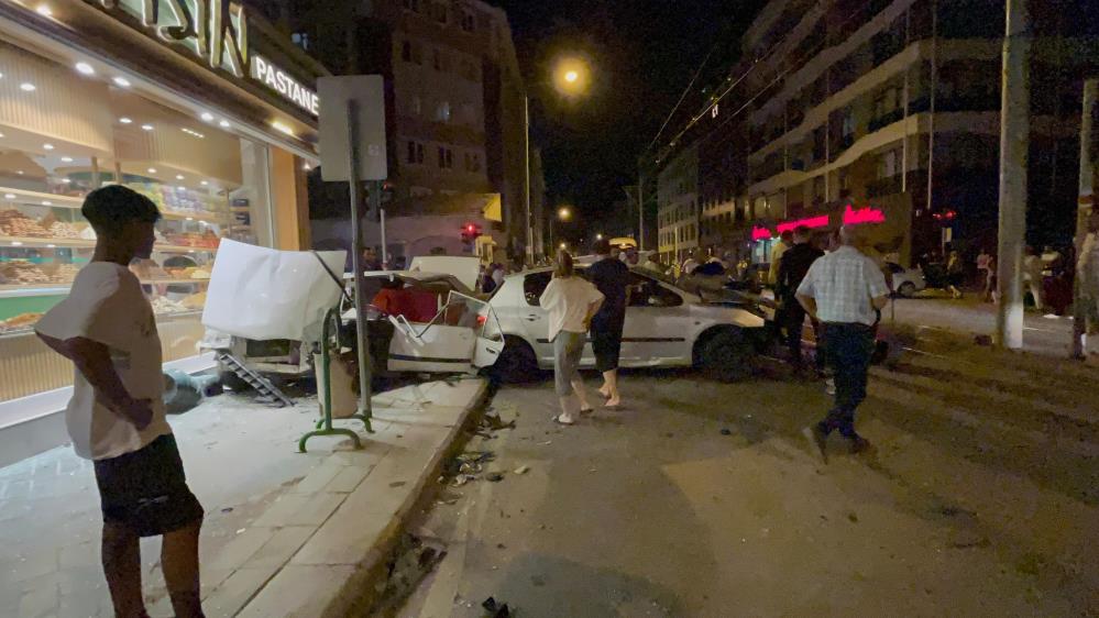 Kaldirimdaki Adam Kil Payi Kurtuldu3