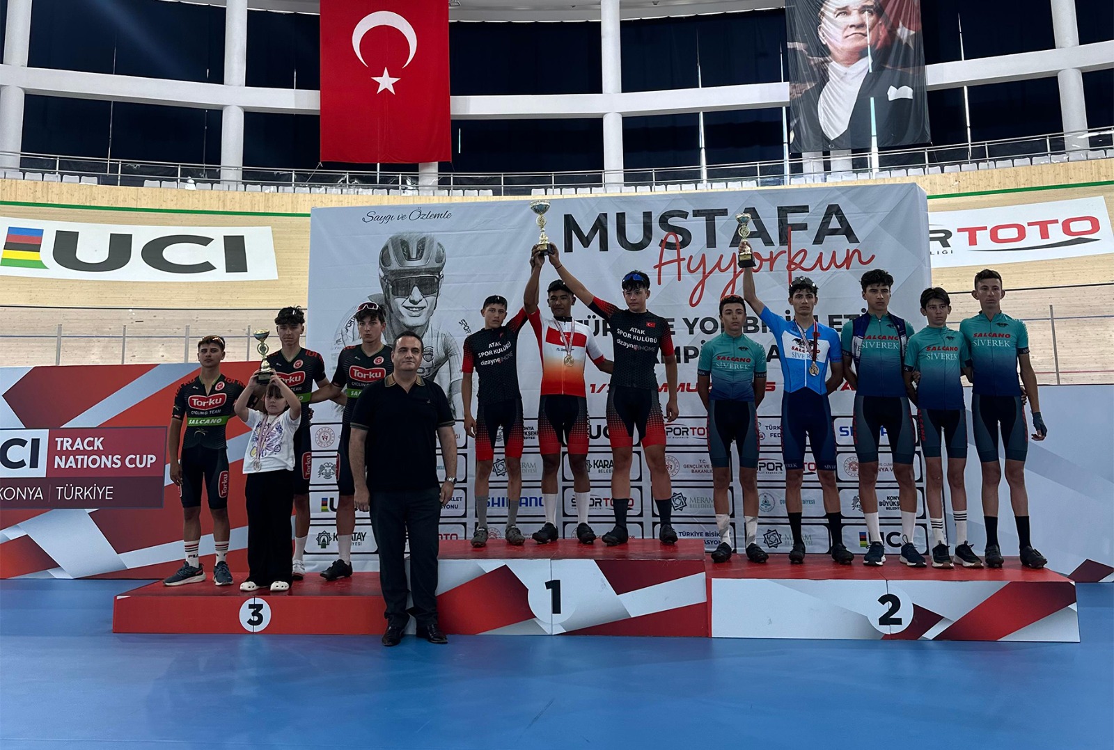 Karaman Bisiklet Takimi Konyadan Madalyalar Getirdi (2)