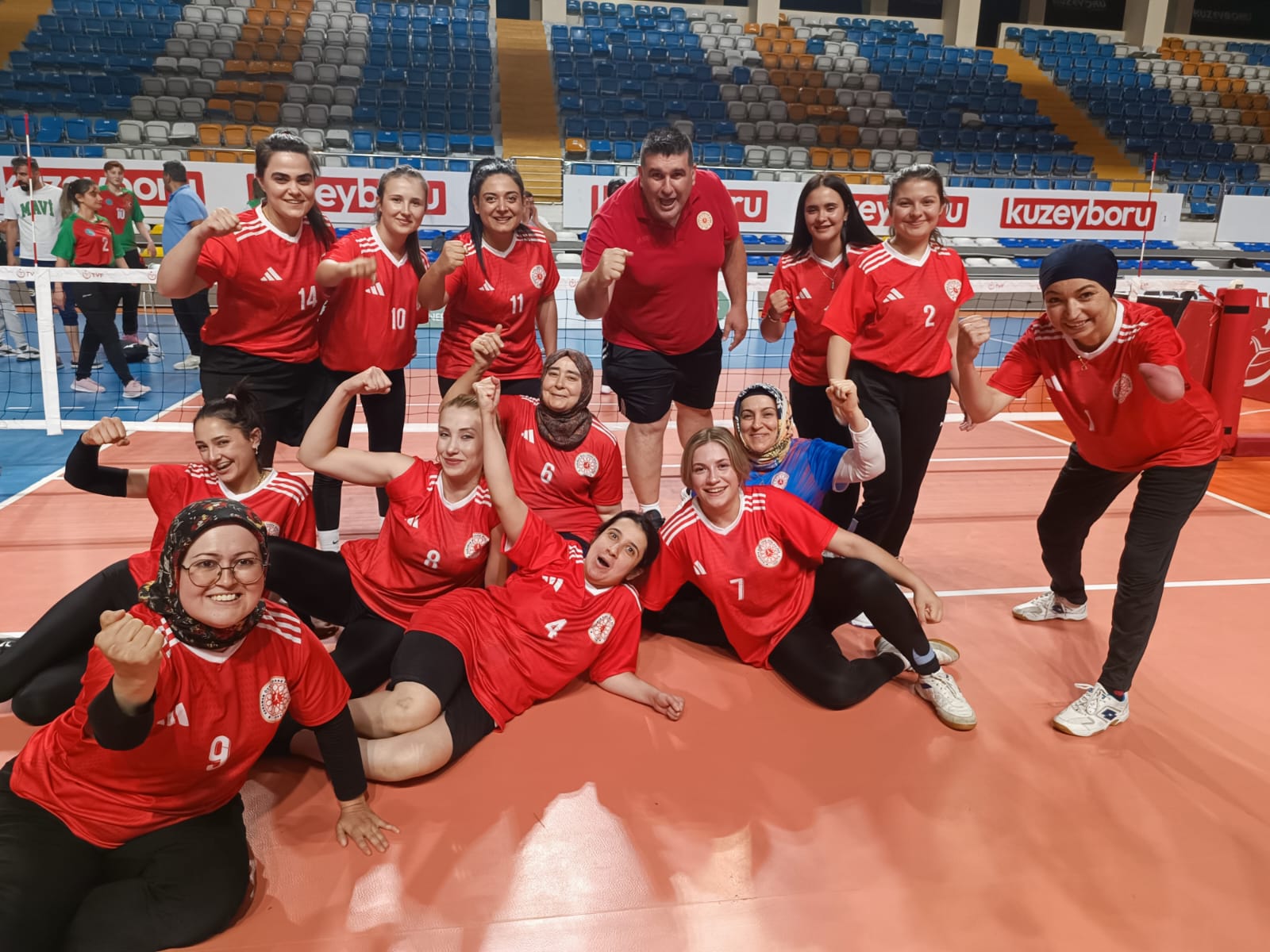 Karaman Kadin Oturarak Voleybol Takimi Gururlandirdi (2)