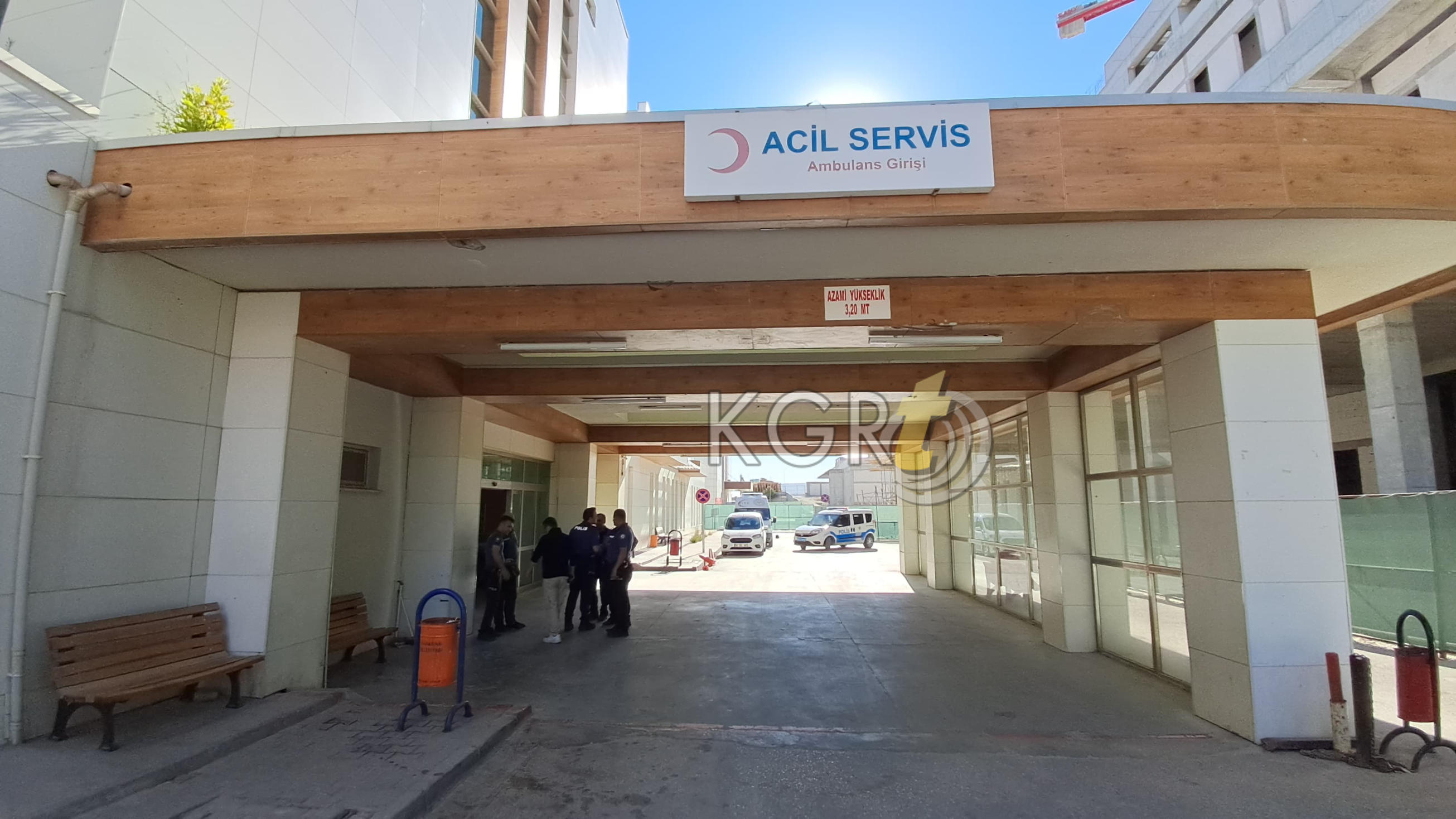 Karamanda 19 Yasindaki Genc Nisanlandigi Kizin Babasini Tufekle Vurdu 1 Yarali0