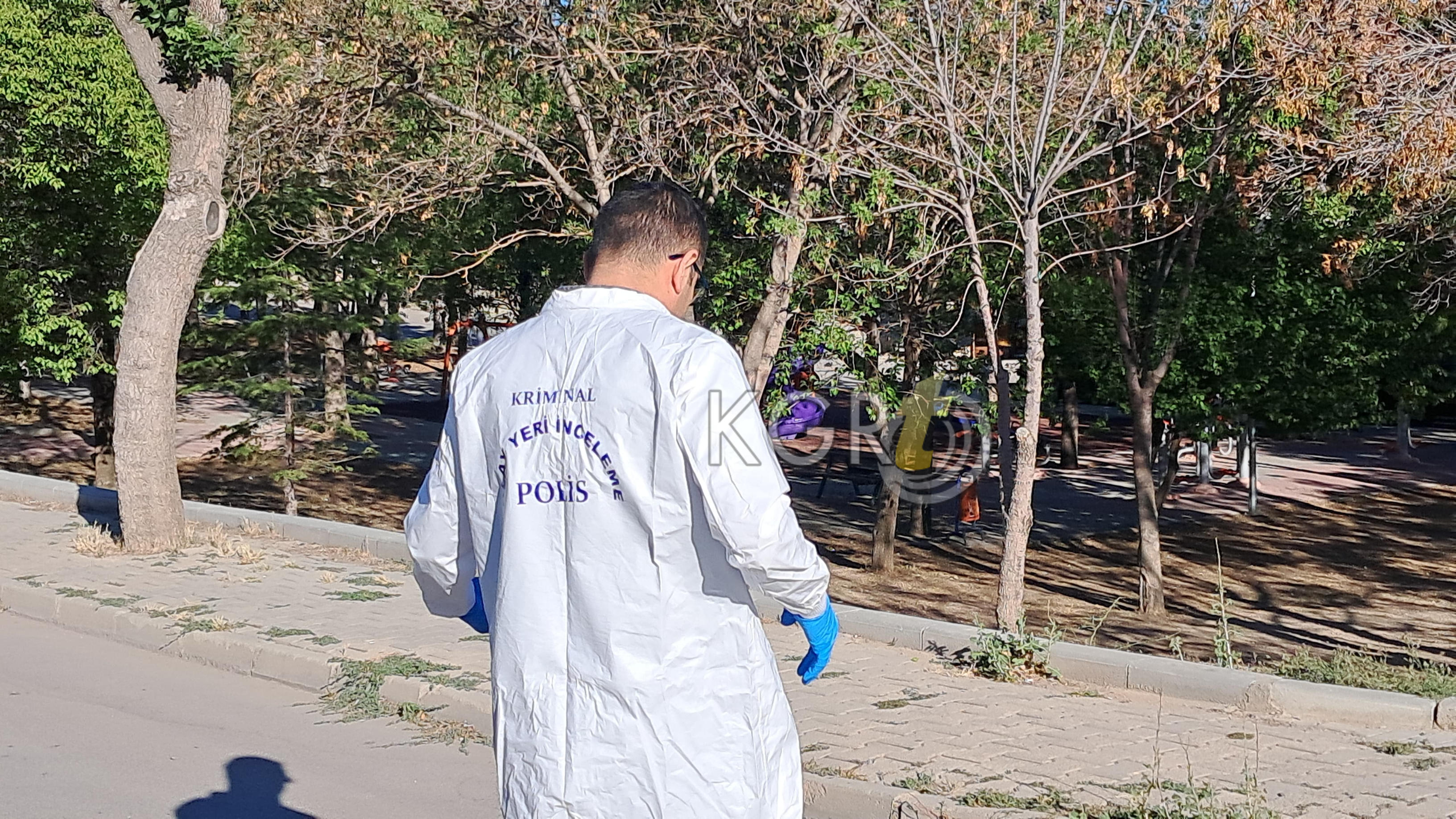 Karamanda 19 Yasindaki Genc Nisanlandigi Kizin Babasini Tufekle Vurdu 1 Yarali10