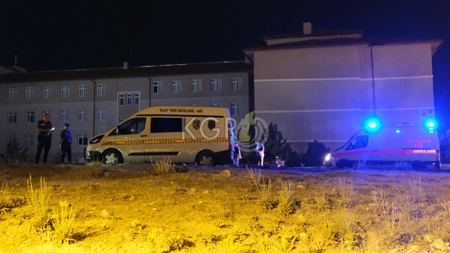 Karamanda 2 Kisi Silahla Vurulmus Halde Olu Bulundu11