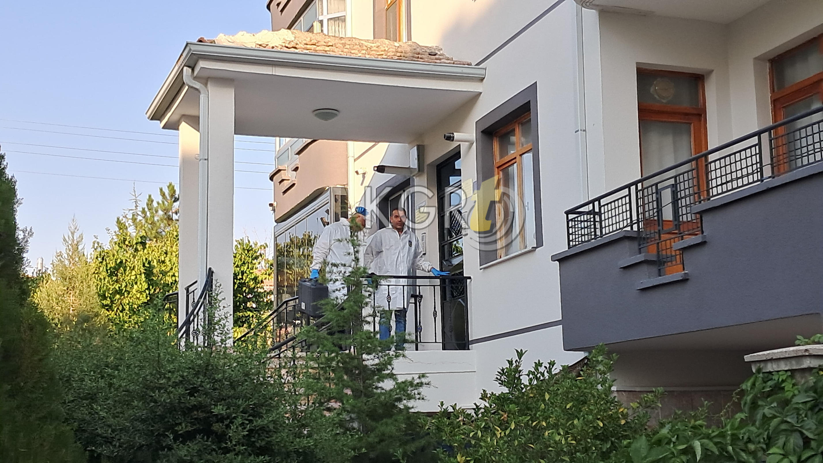 Karamanda 5 Kattan Dusen 2 Yasindaki Cocuk Oldu11