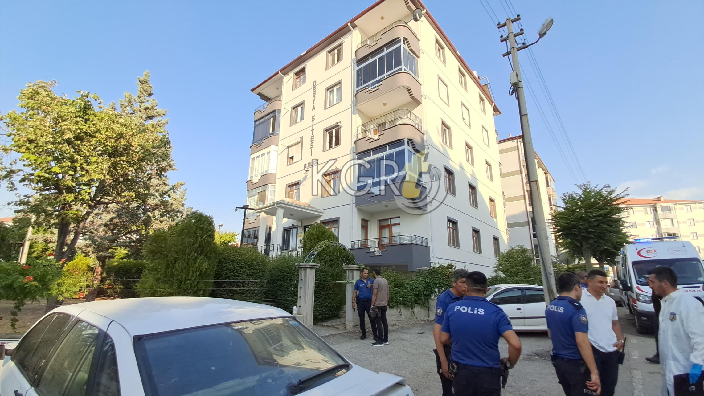 Karamanda 5 Kattan Dusen 2 Yasindaki Cocuk Oldu13
