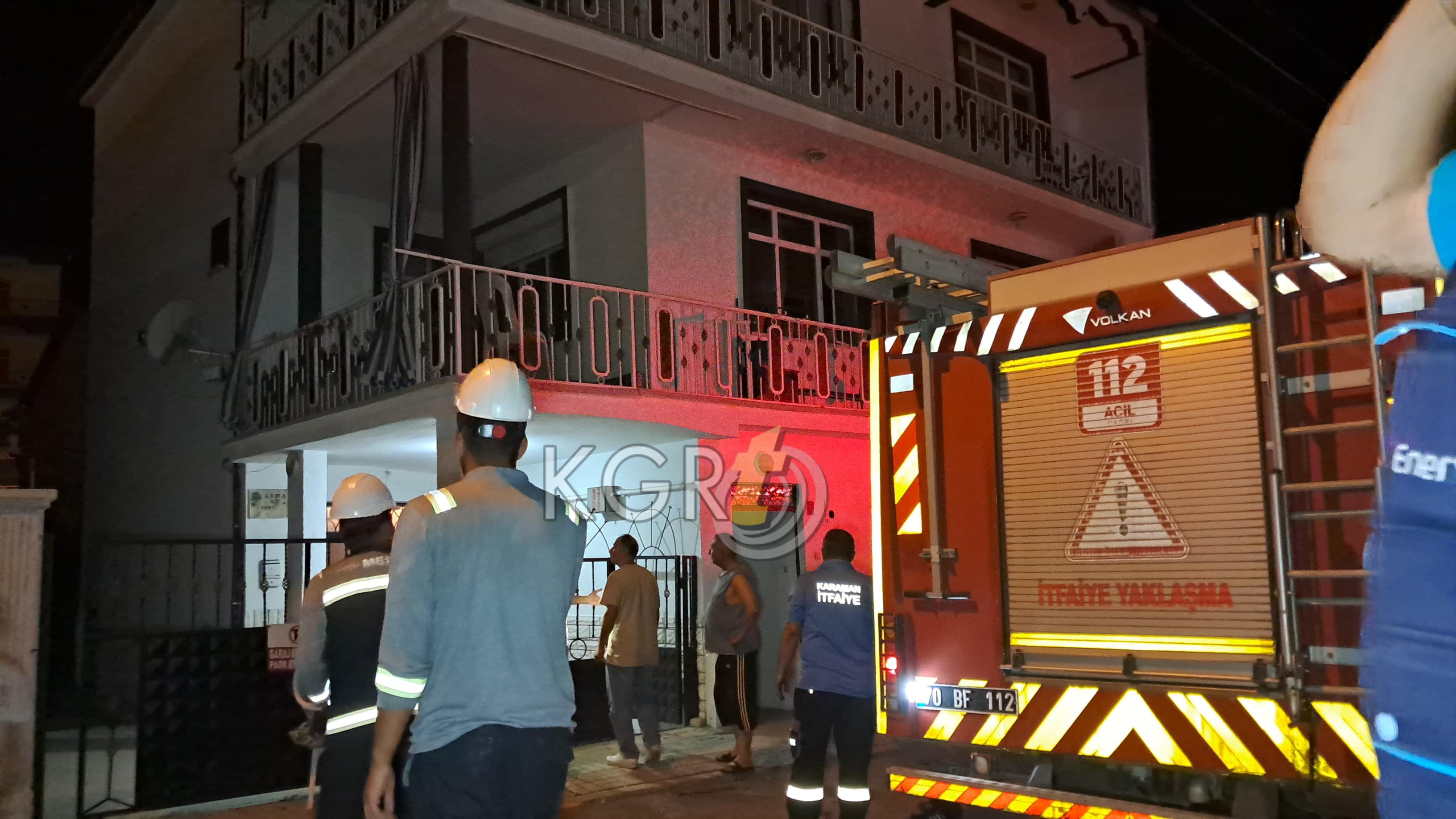 Karamanda Apartmanda Yangin Panigi4