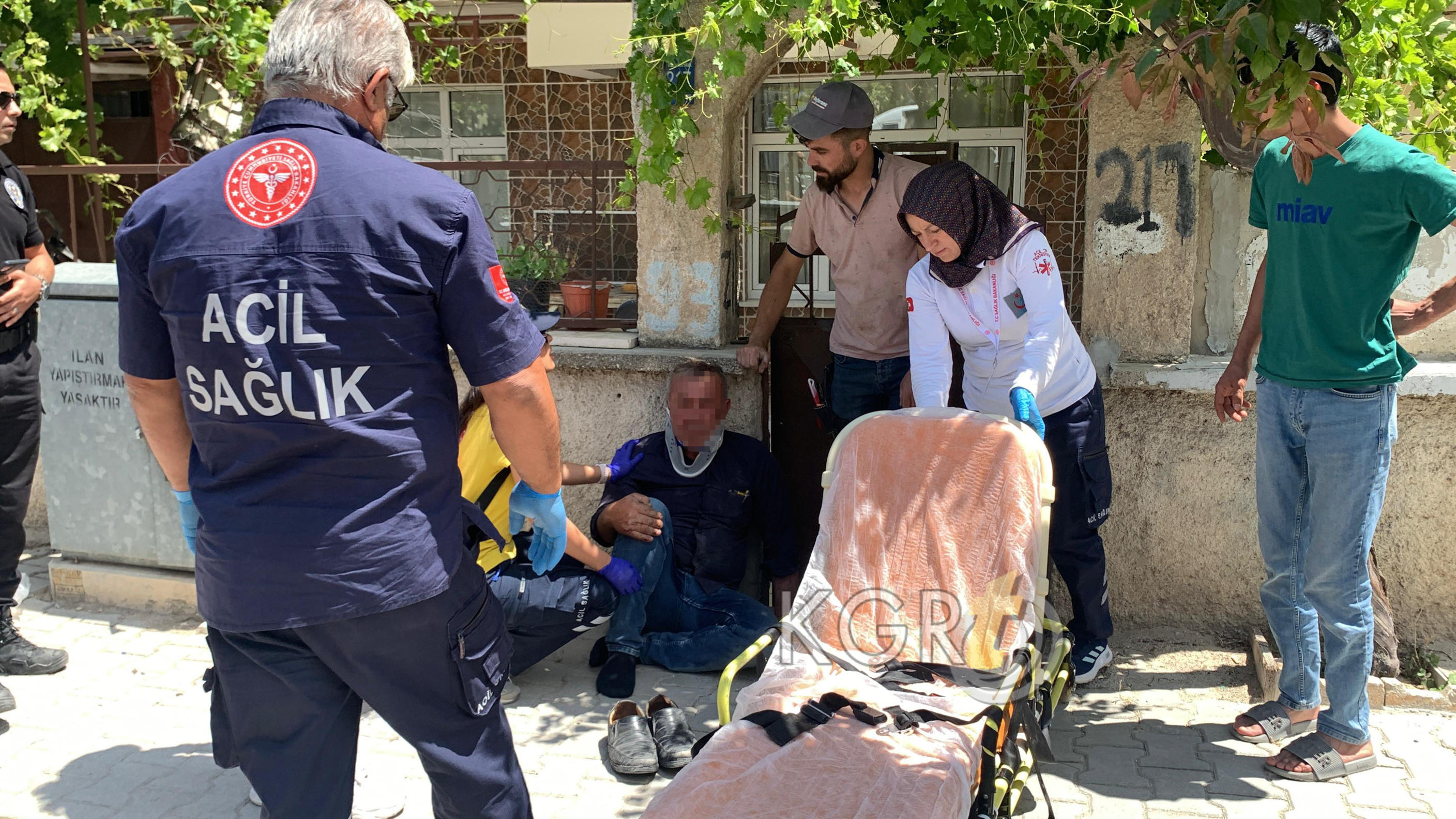 Karamanda Elektrik Akimina Kapilan Elektrikci Hastanelik Oldu7