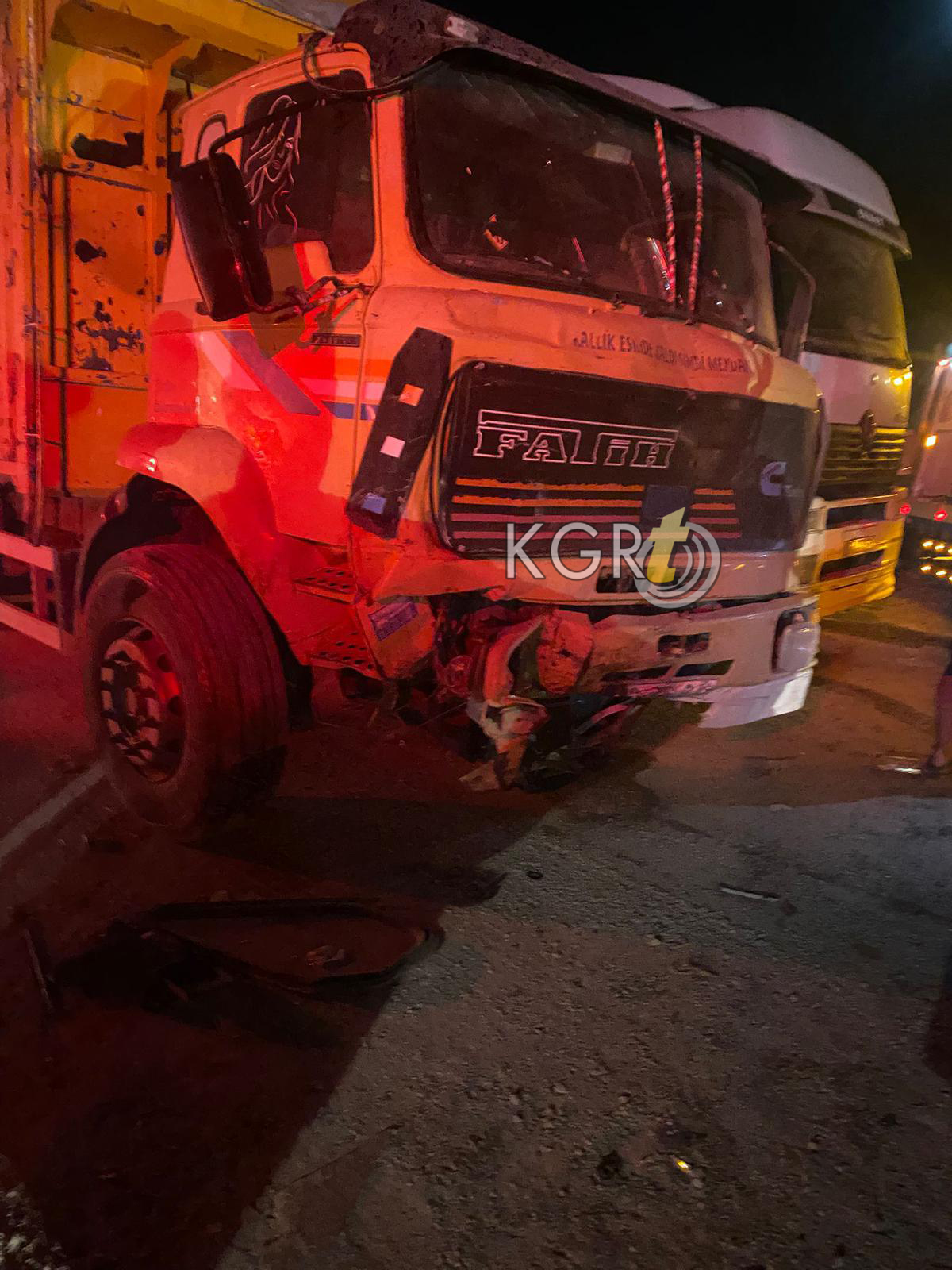 Karamanda Feci Kazada Surucu Aracta Sikisti 1 Yarali0 (6)