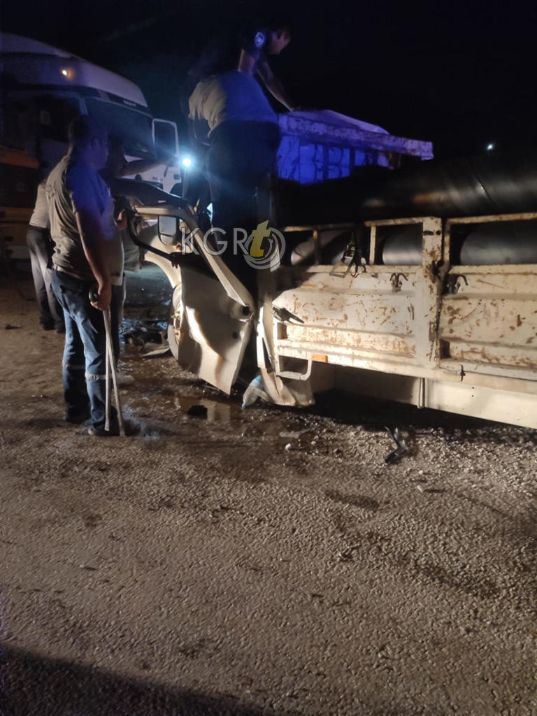 Karamanda Feci Kazada Surucu Aracta Sikisti 1 Yarali1