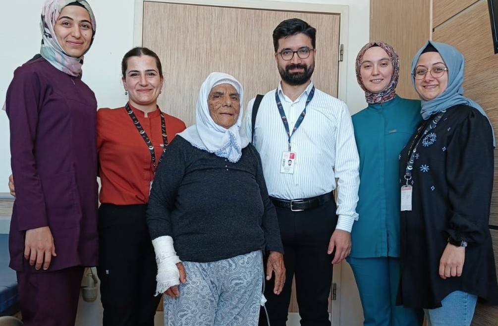Karamanda Felcli Hasta Ilk Defa Uygulanan Yontemle Sifa Buldu1