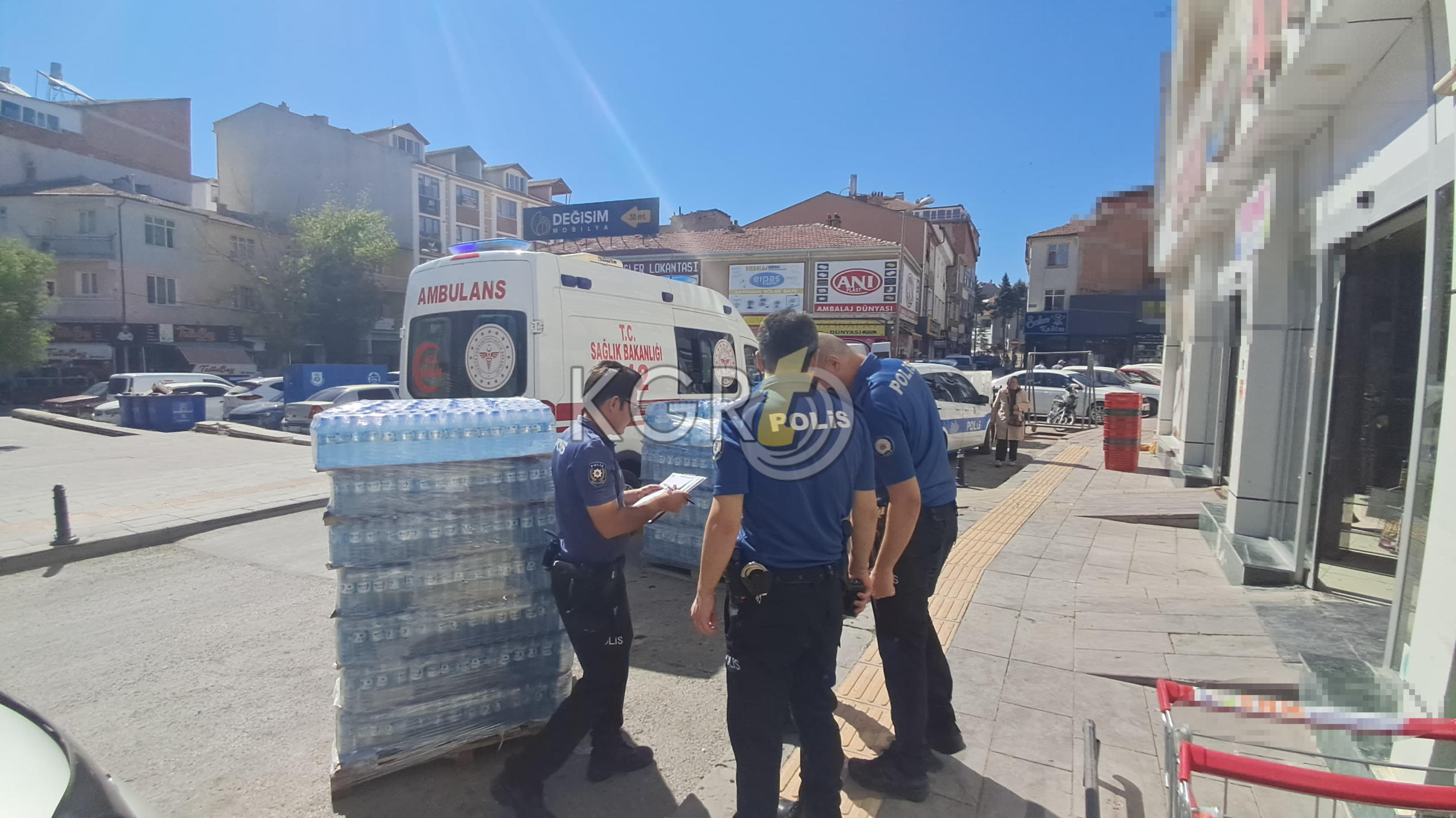 Karamanda Market Calisani Kamyonun Kasasindan Dustu3