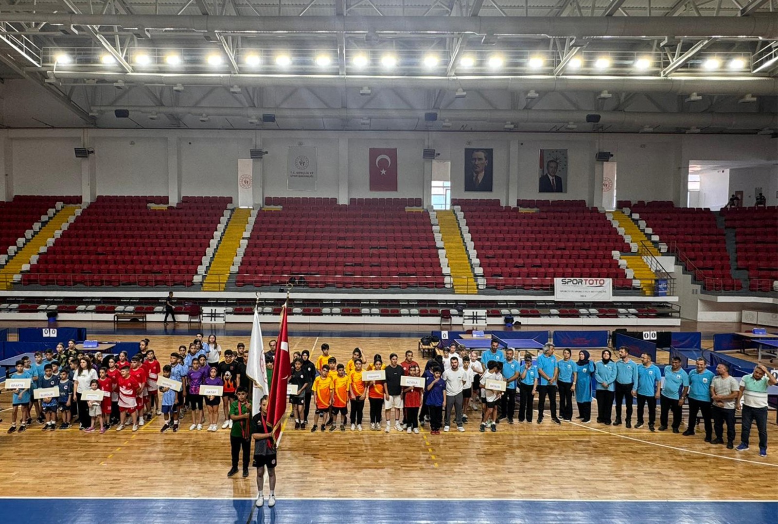 Karamanda Masa Tenisi Mucadelesi Basladi1
