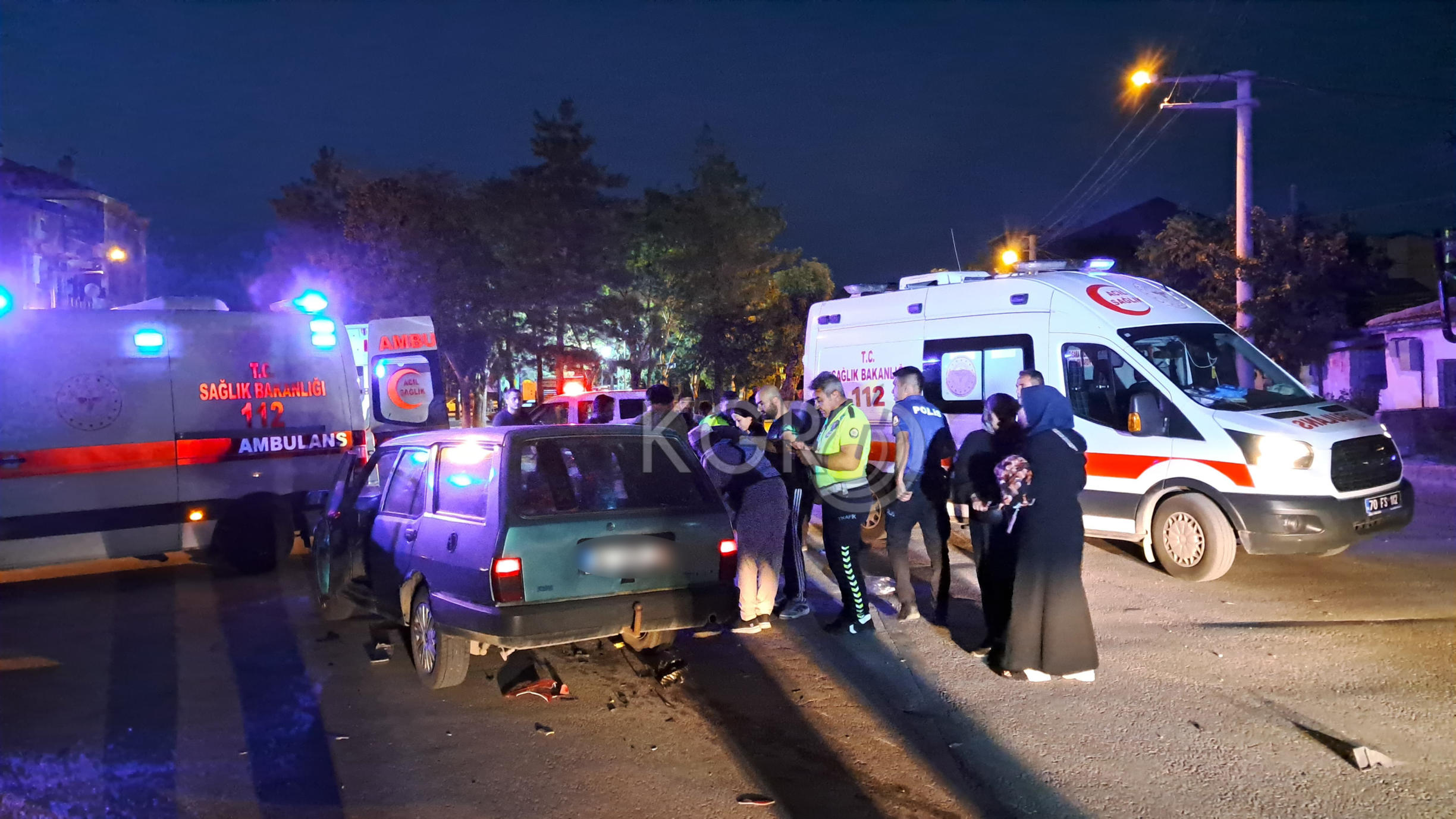 Karamanda Otomobille Carpisan Motosikletteki Anne Ogul Yaralandi14