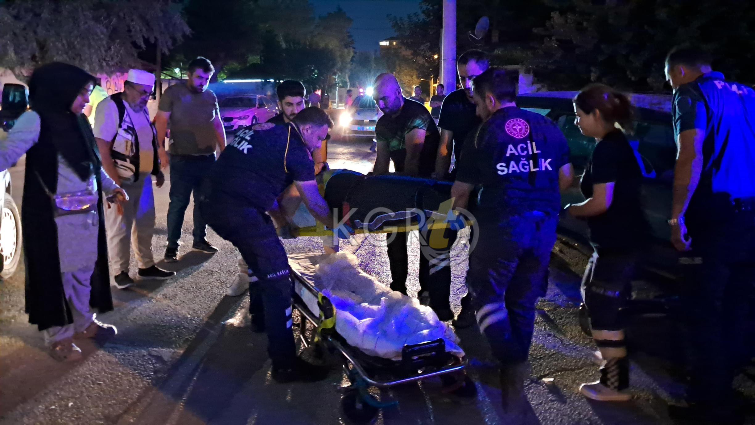 Karamanda Otomobille Carpisan Motosikletteki Anne Ogul Yaralandi2