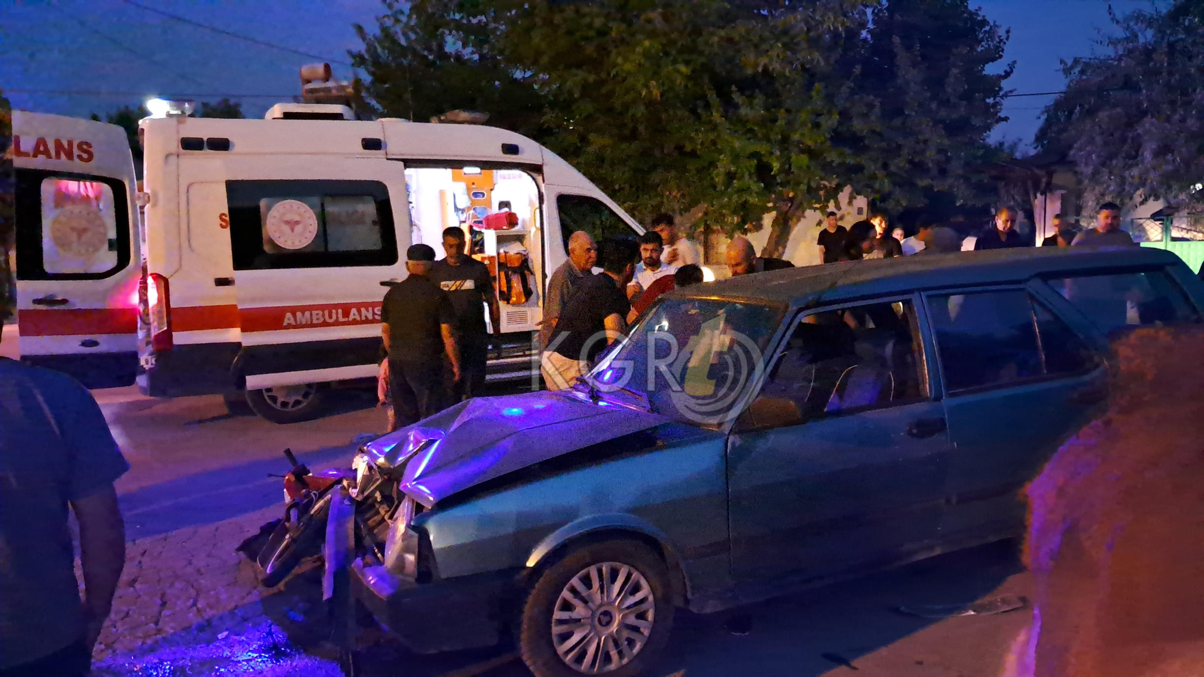 Karamanda Otomobille Carpisan Motosikletteki Anne Ogul Yaralandi5