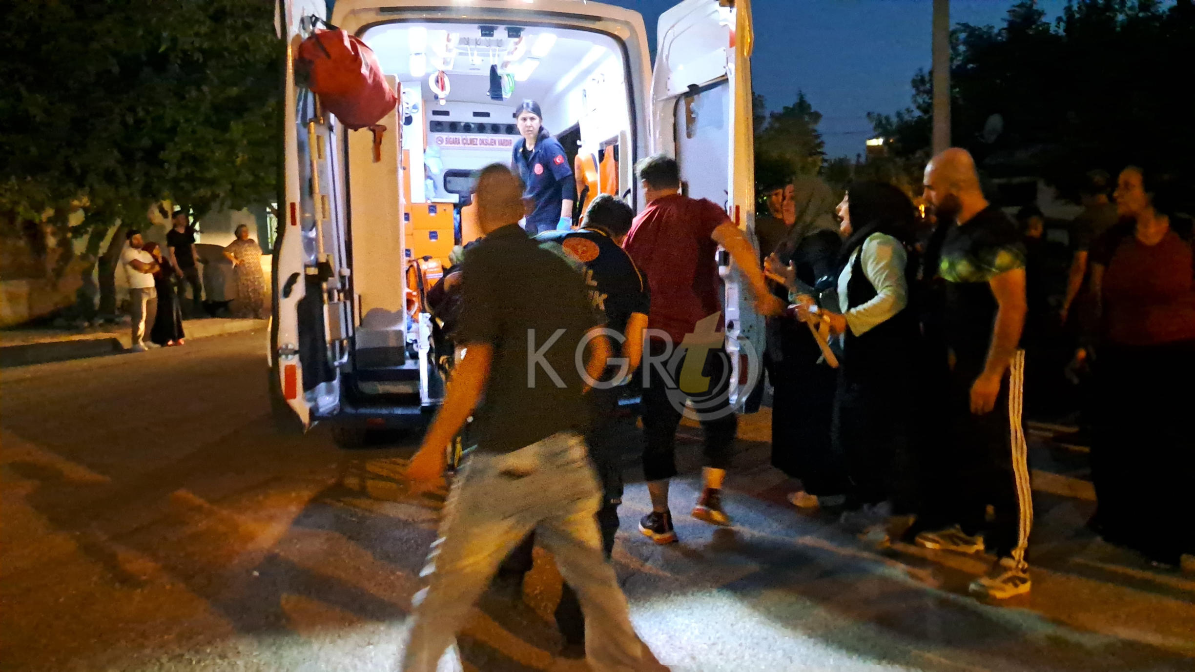 Karamanda Otomobille Carpisan Motosikletteki Anne Ogul Yaralandi6