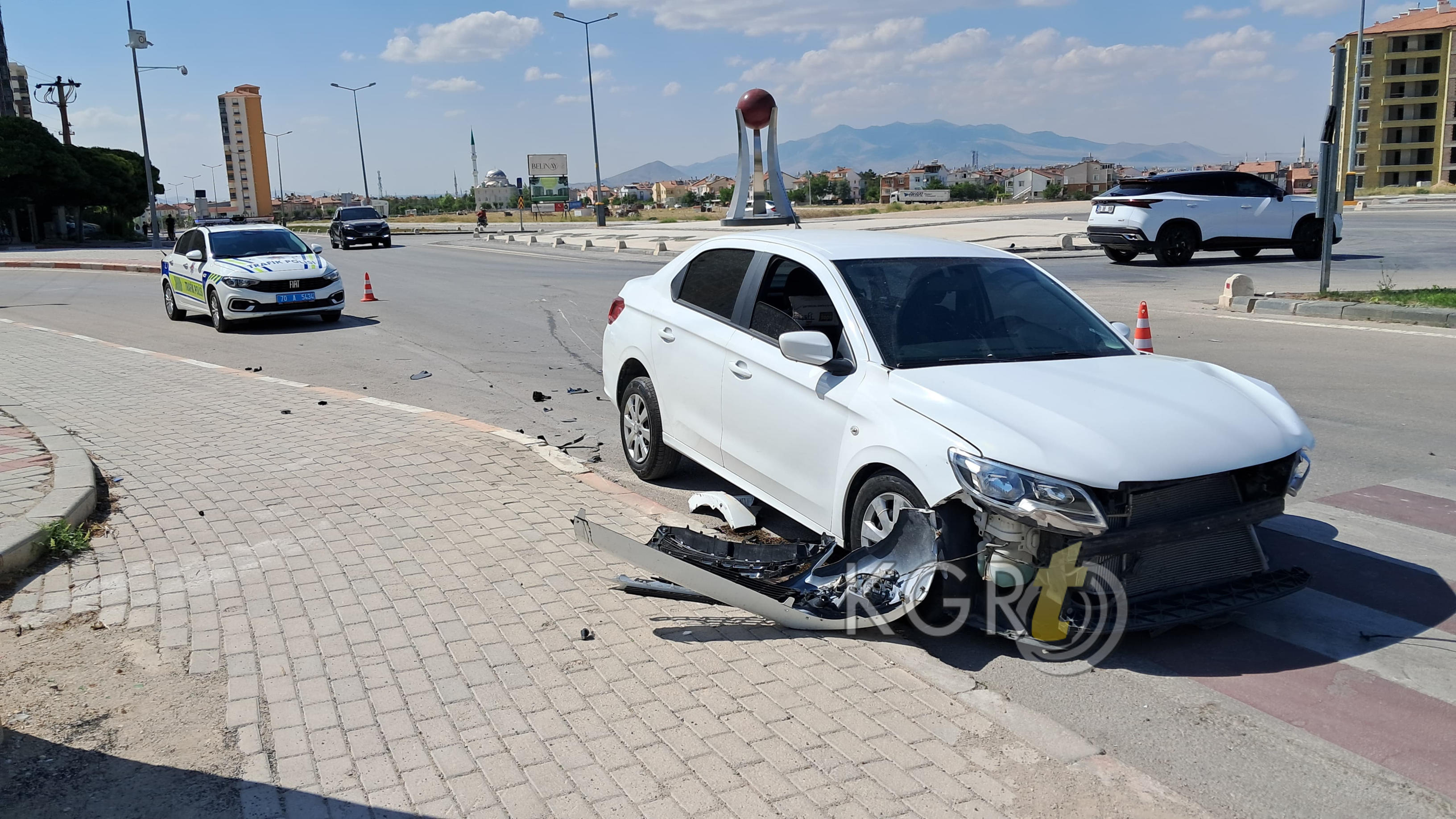Karamanda Otomobiller Carpisti 1I Cocuk 3 Yarali14