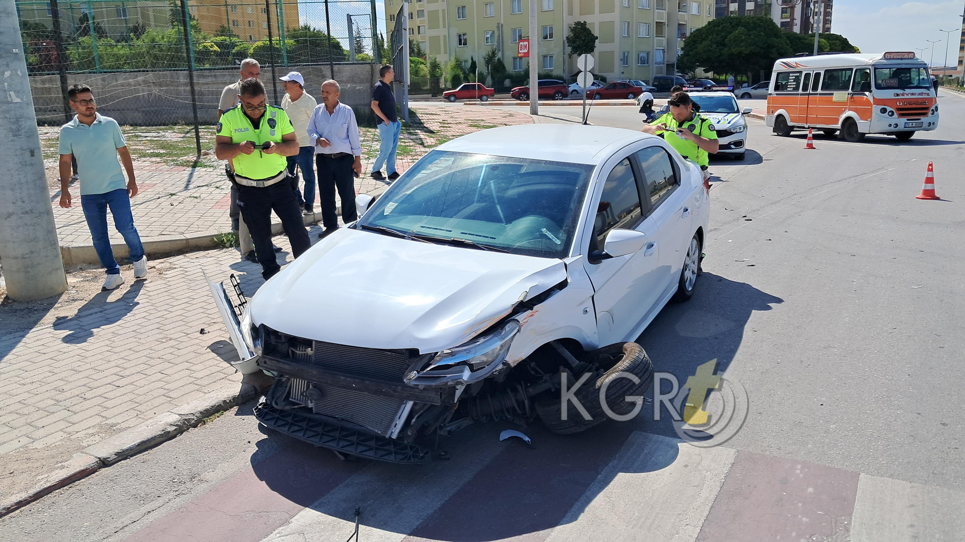 Karamanda Otomobiller Carpisti 1I Cocuk 3 Yarali6