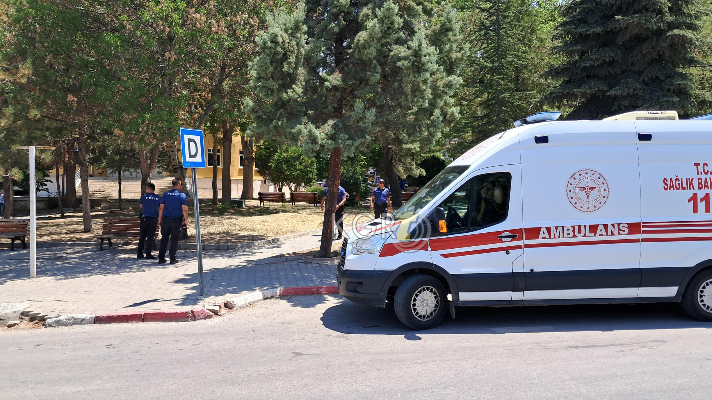 Karamanda Parkta Bicakli Kavga 1 Yarali8