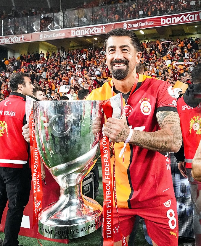 Kerem Demirbaydangalatasaraya Veda (1)