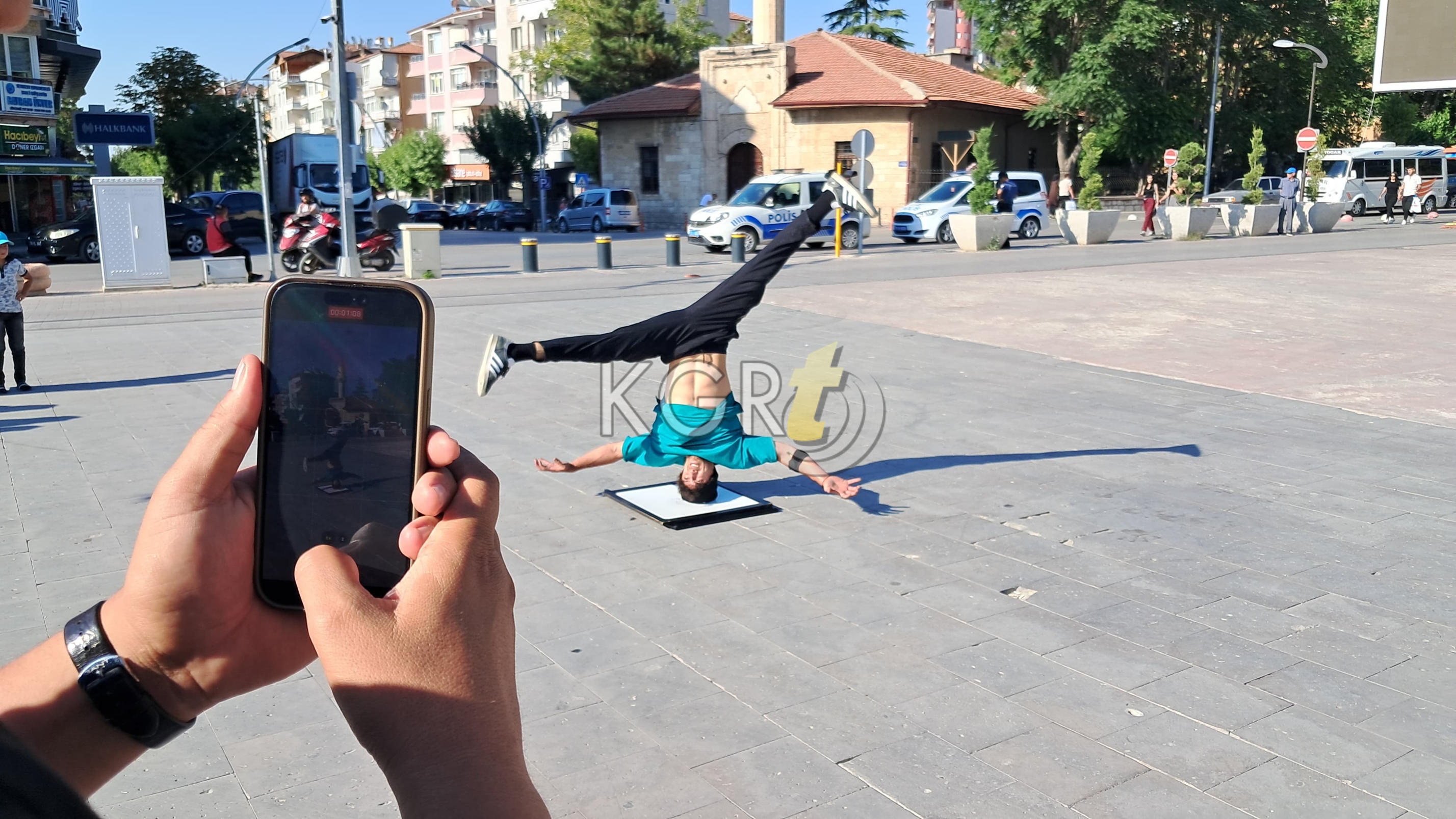 Mersin Mutta Yasayan Genc Yaptigi Dans Ile Rekor Kirmayi Hedefliyor5