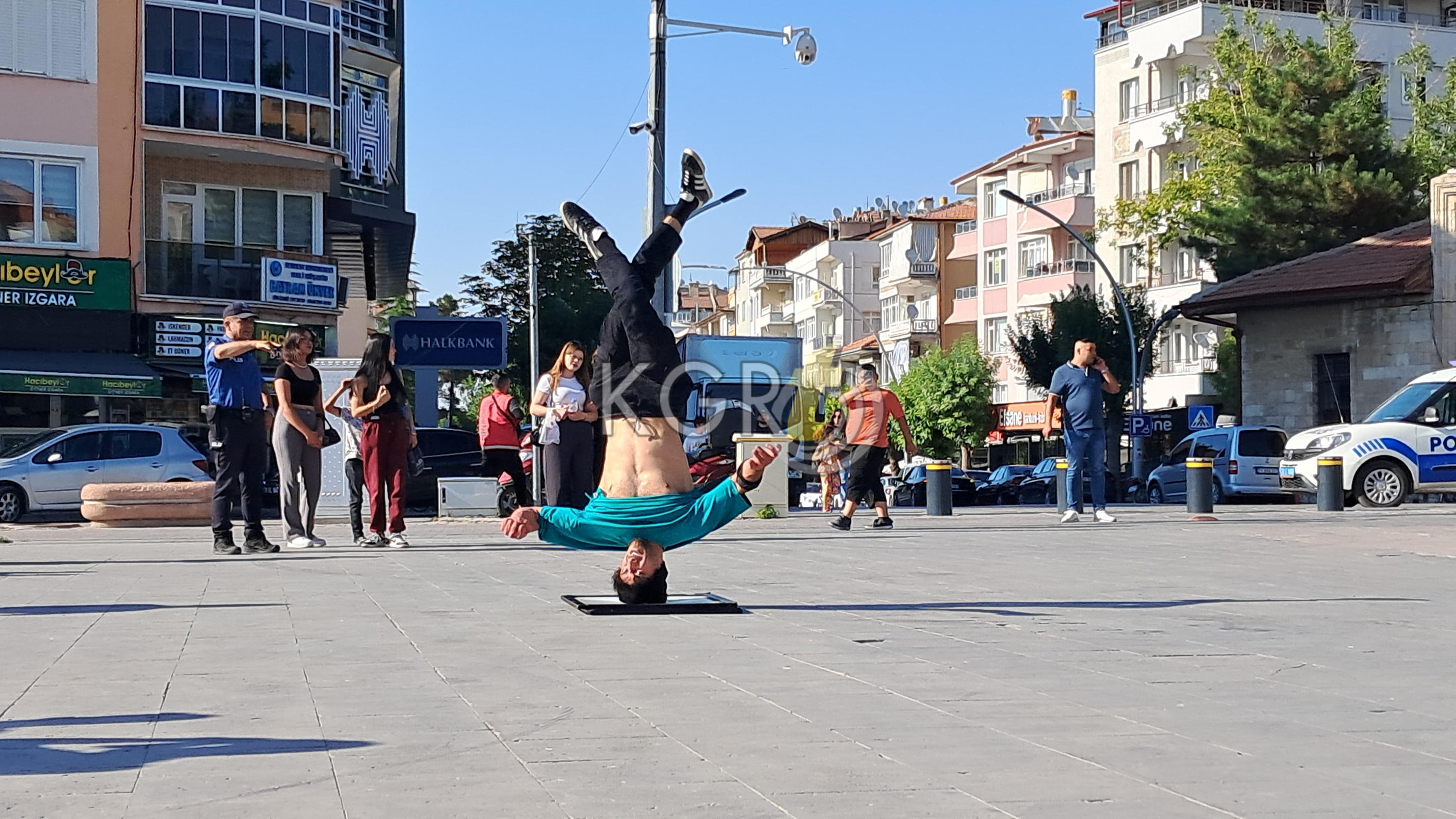 Mersin Mutta Yasayan Genc Yaptigi Dans Ile Rekor Kirmayi Hedefliyor7