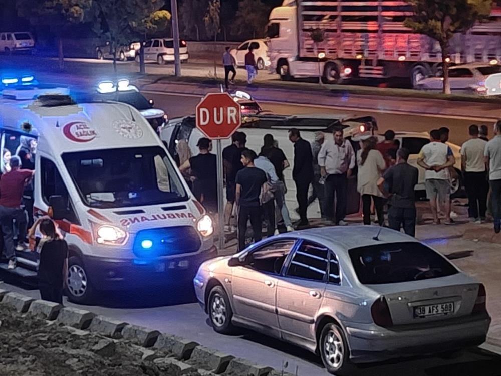 Minibus Yan Yatti 9 Yarali3