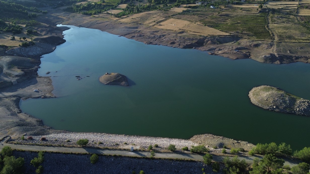 O Ilcenin 3 Aylik Suyu Kaldi (2)