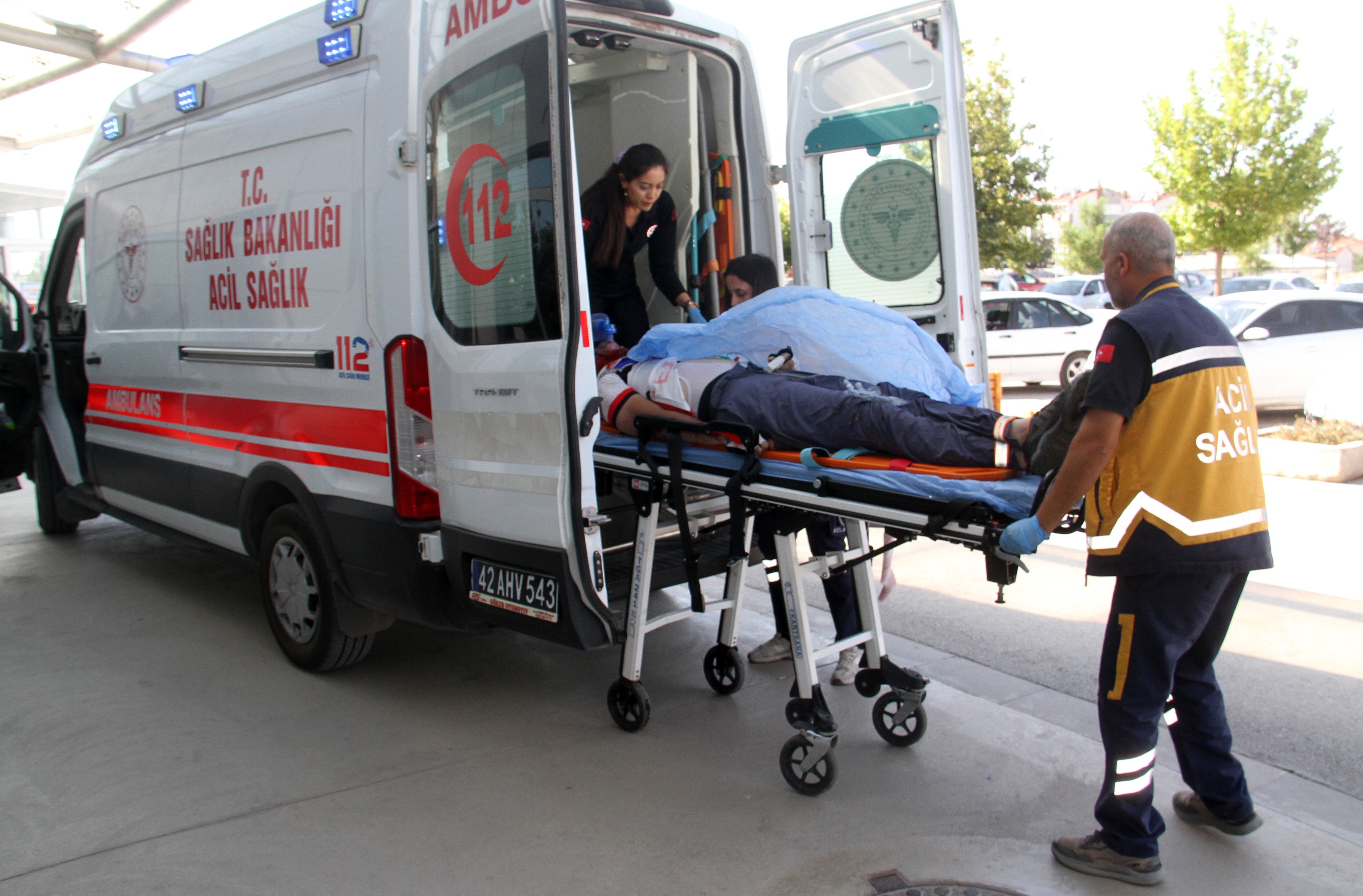 Otomobilin Carptigi Bisiklet Tutkunu Saglik Calisani Hayatini Kaybetti (2)