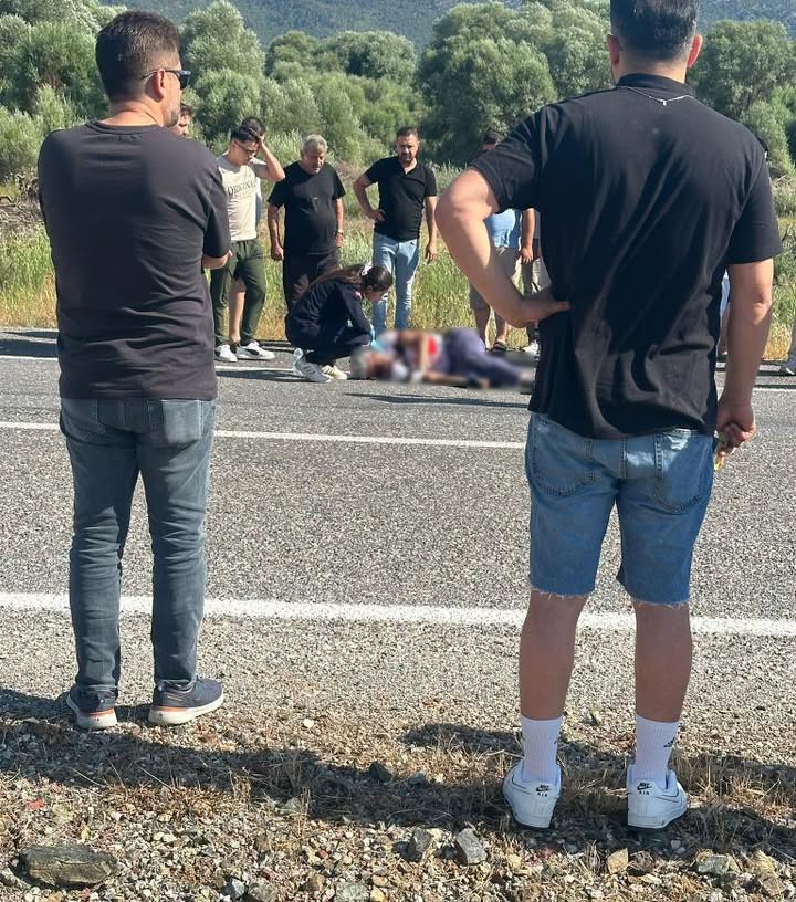 Otomobilin Carptigi Bisiklet Tutkunu Saglik Calisani Hayatini Kaybetti (3)