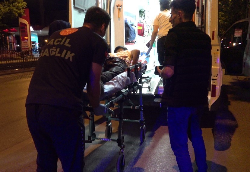 Paranizi Verecegim Dedi Iki Kardesi Bicakladi (2)