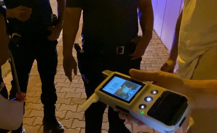 Polis Olacagim Dedi Alkollu Yakalandi (1)