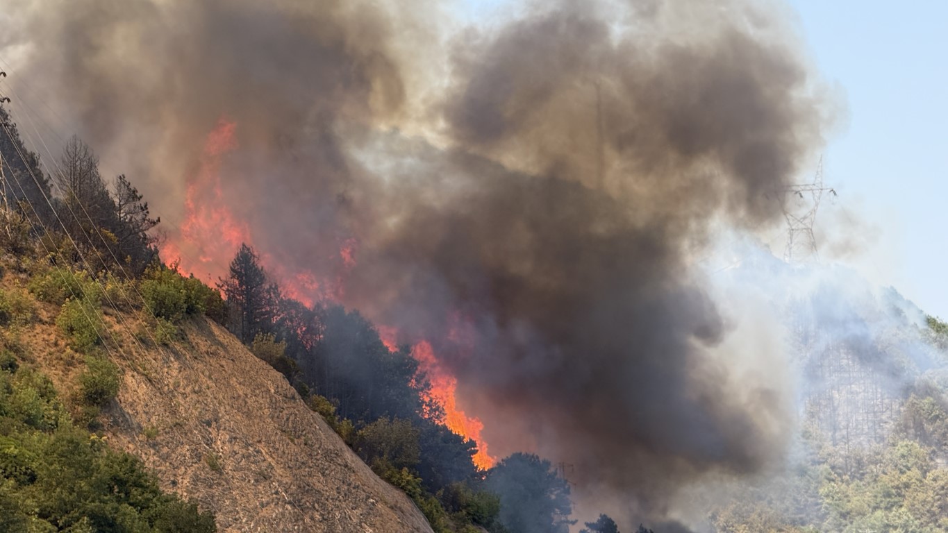 Sakaryada Korkutan Yangin Mahalle Bosaltildi1
