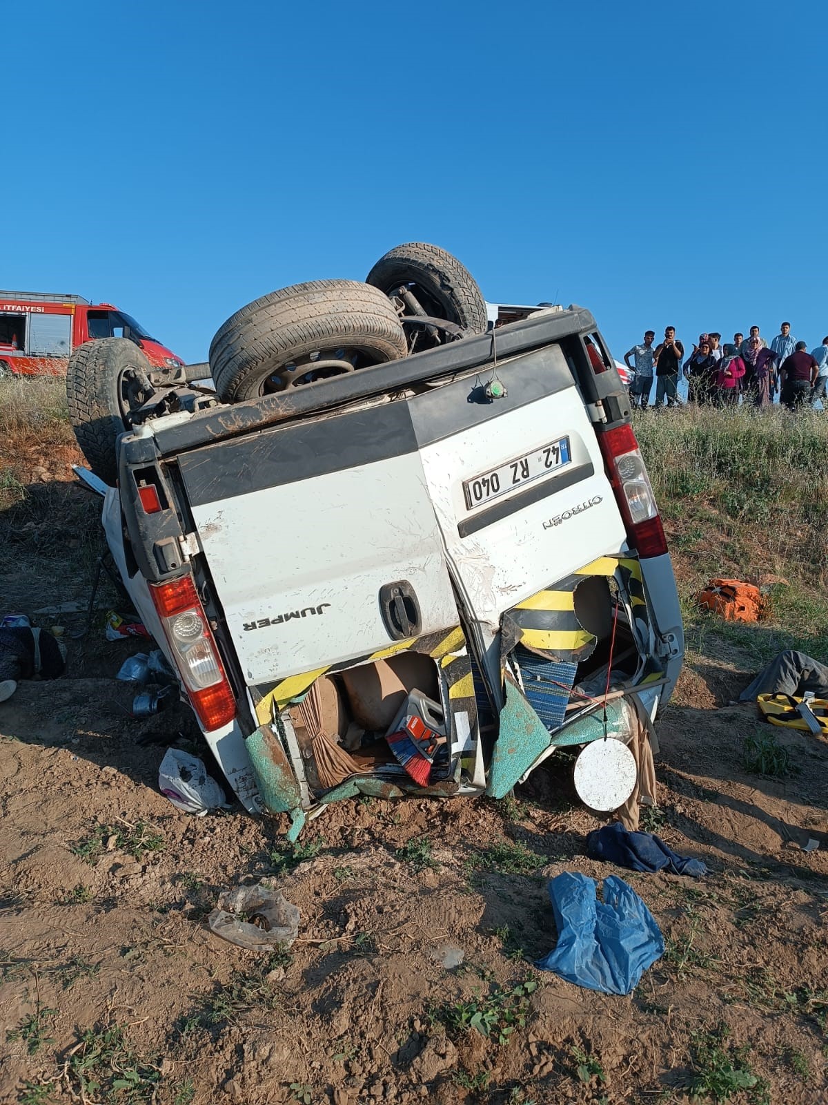 Tarim Iscilerini Tasiyan Minibus Devrildi 15 Yarali (1)