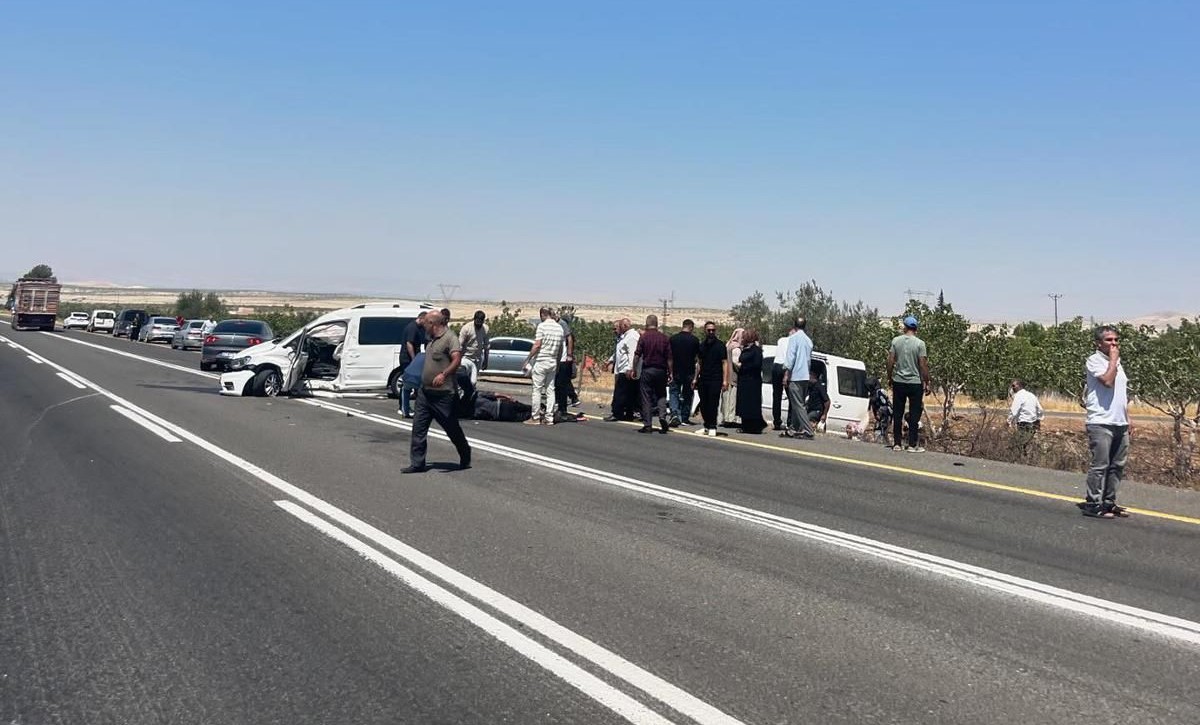 Ticari Araclar Carpisti 1I Agir 2 Yarali (2)