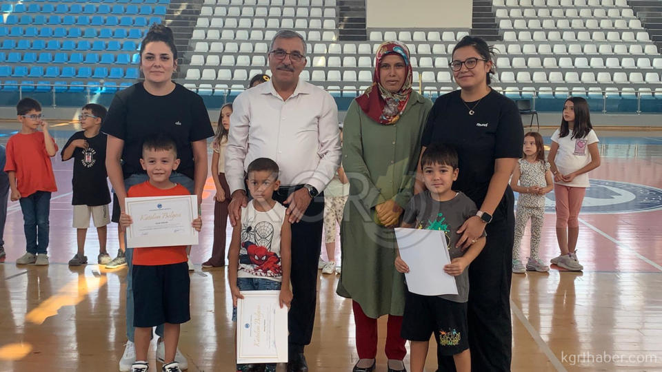 Cocuklar Hem Spor Yapti Hem Eglendi Sertifikalarini Aldilar14