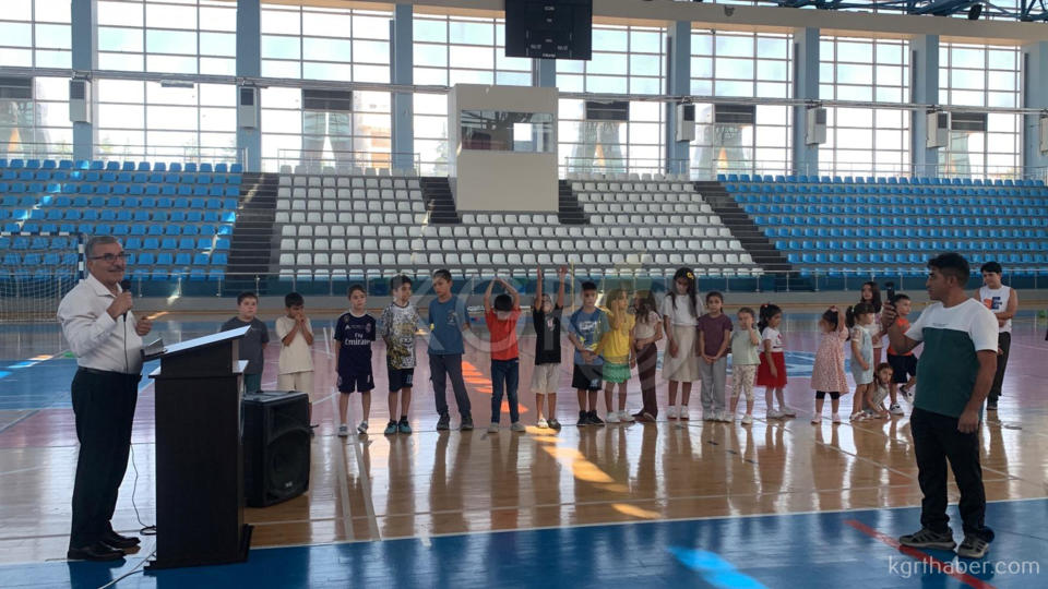 Cocuklar Hem Spor Yapti Hem Eglendi Sertifikalarini Aldilar20