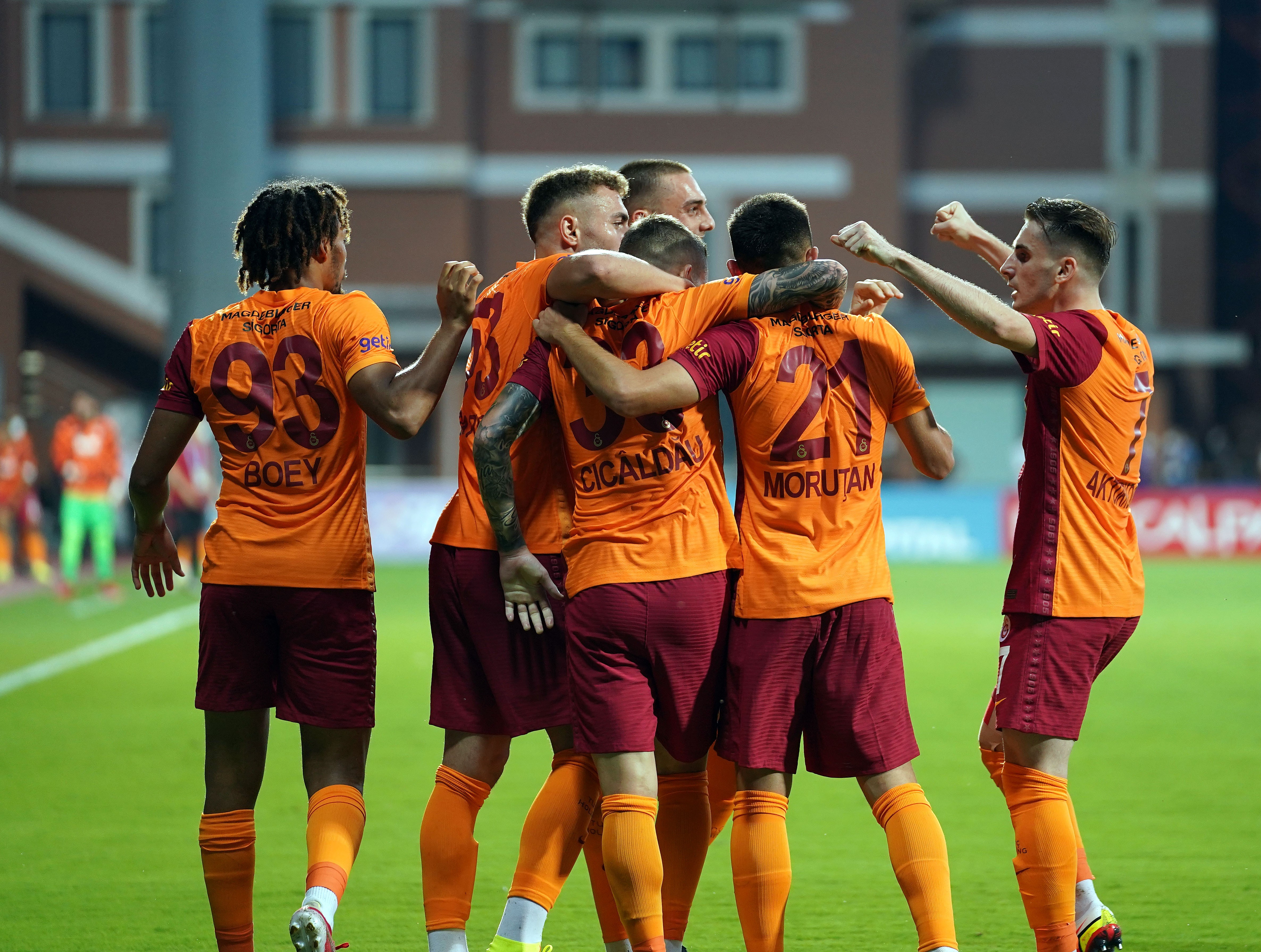 Galatasaray Lazio Maci Bilet Fiyatlari Ve Detaylar (2)