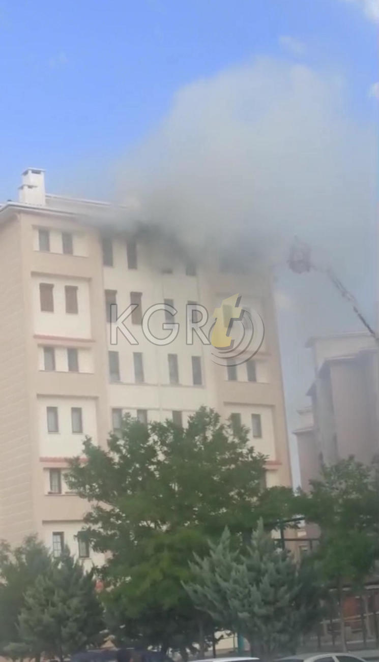 Karamanda 4Tokide 7Nci Kattaki Daire Alevlere Teslim Oldu3