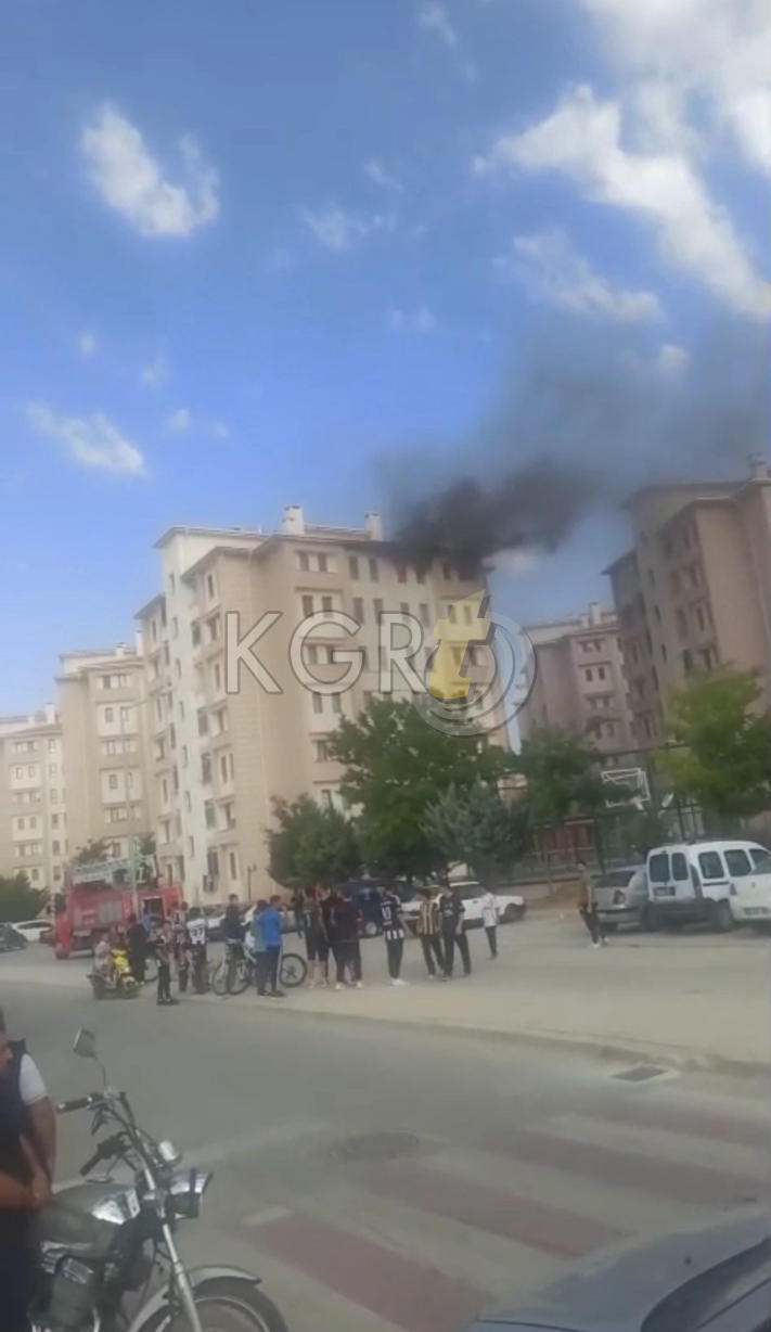 Karamanda 4Tokide 7Nci Kattaki Daire Alevlere Teslim Oldu4