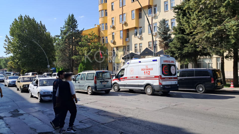 Karamanda Belediye Onunde Motosiklet Kazasi 1 Yarali3