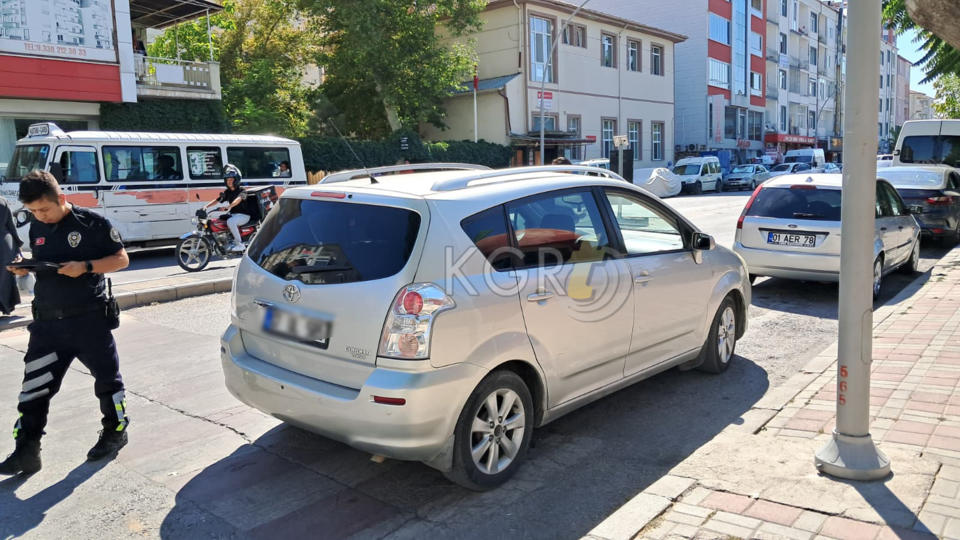 Karamanda Bisikletle Otomobil Carpisti1