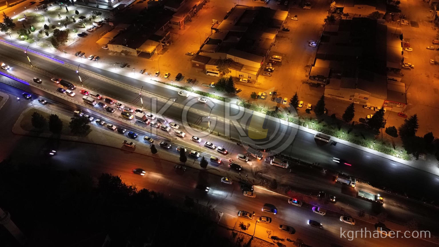 Karamanda Dolmus Karsi Seride Uctu Ortalik Savas Alanina Dondu1