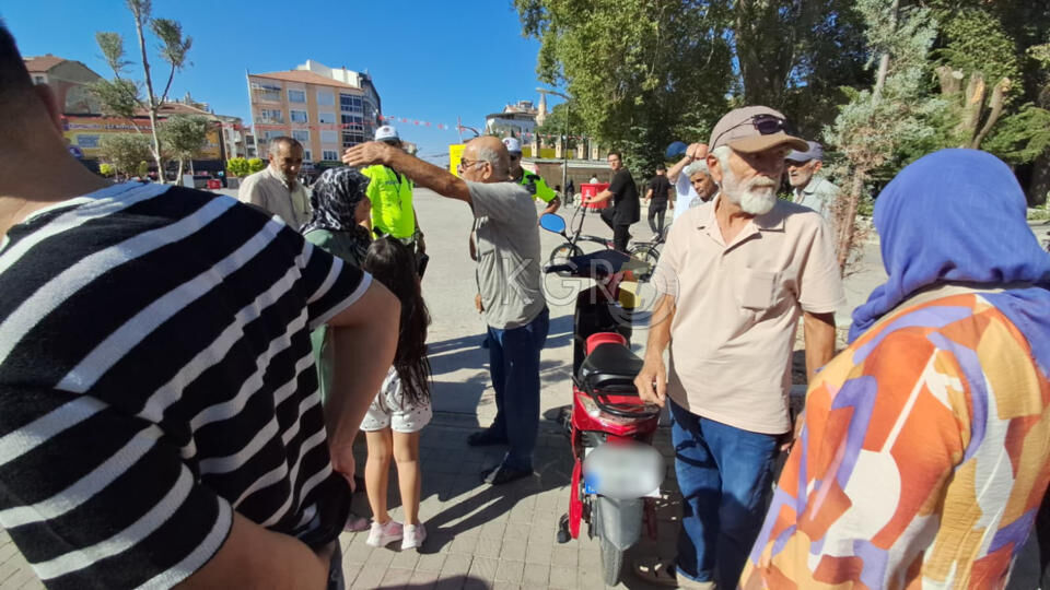 Karamanda Elektrikli Motorla Motosiklet Carpisti 2 Yarali 36 Bin Lira Ceza1