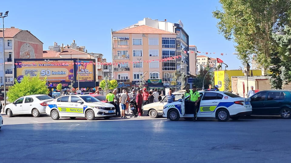Karamanda Elektrikli Motorla Motosiklet Carpisti 2 Yarali 36 Bin Lira Ceza8