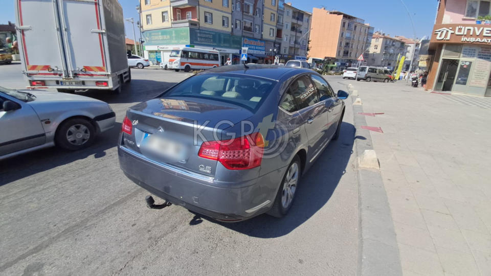 Karamanda Gurbetcinin Araciyla Motosiklet Carpisti6