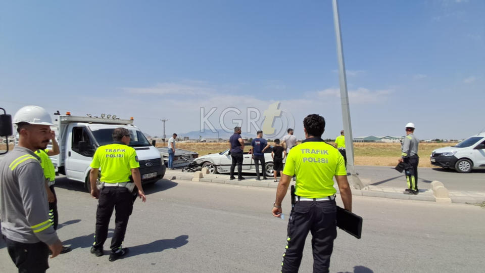 Karamanda Kontrolden Cikan Arac Aydinlatma Diregine Carpti7