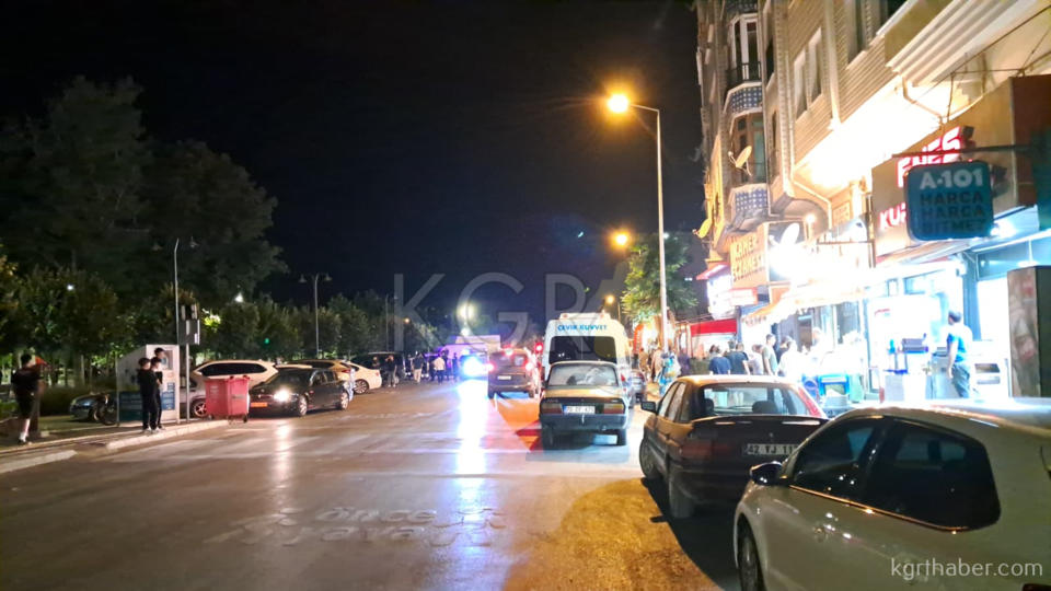 Karamanda Millet Bahcesi Yakininda Kavga2